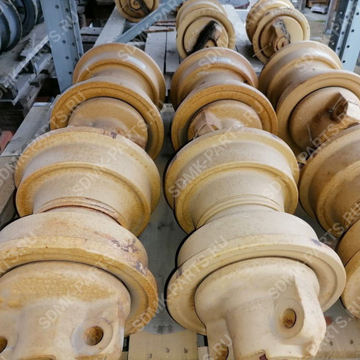 Каток опорный однобортный CAT D7H 9W5586